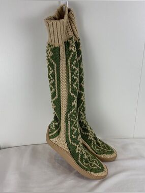 NWOT Gypsyz Knee High Knit Sweater Booties Green Ivory sz 5/35 Knit Sock Boots